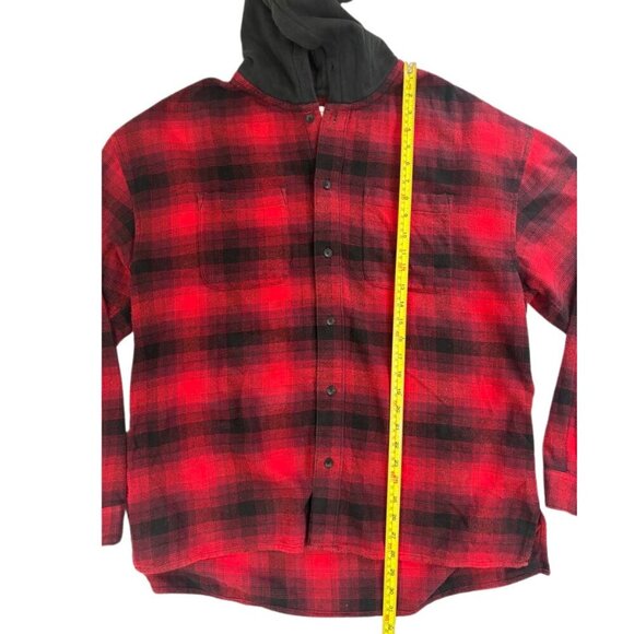 Urban Outfitters Men's Large Plaid Black and Red Flannel Hoodie - Picture 3 of 7